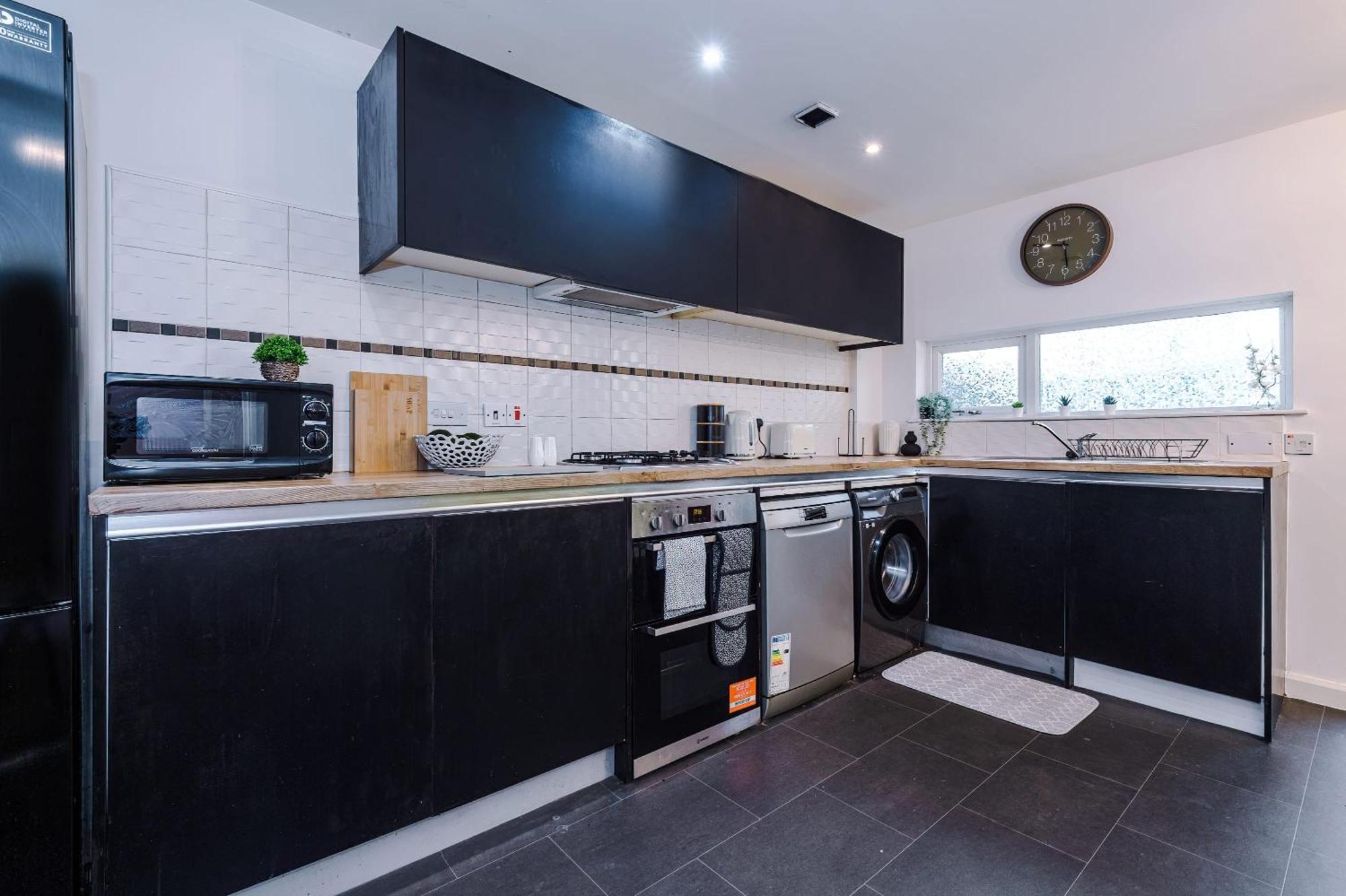 Rest&Recharge At A Spacious Townhouse By The Etihad Villa Manchester Eksteriør billede